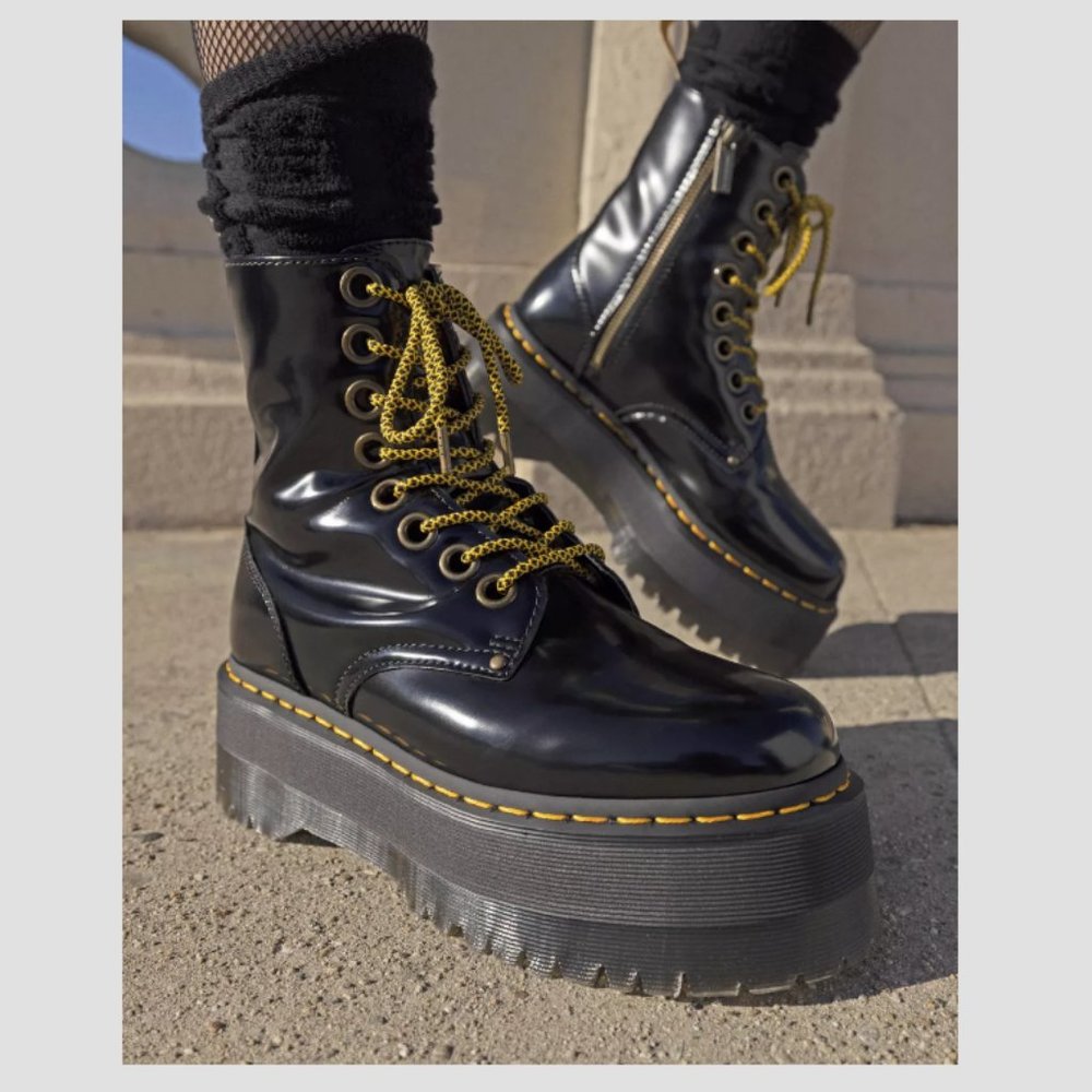 DR. MARTENS JADON MAX COMBAT PLATFORM BOOTS IN BLACK OXFORD Vegan MSRP$240